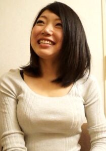 地方でナンパした保険の外交員の若妻さんをホテルに●れ込み契約の前に枕営業!?欲求不満爆発の淫乱SEX