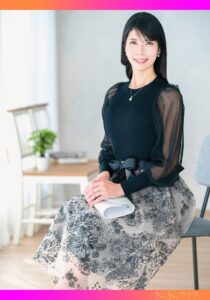 恥ずかしいのにイッちゃう!初めて体感する怒涛のピストンに純真妻は恥じらい昇天が止まらない