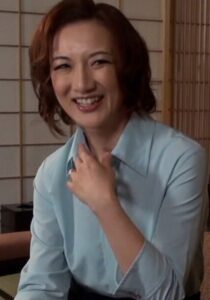 母娘の赤裸々インタビュー!娘の前で女として抱かれる母の本能丸出しの痴態!