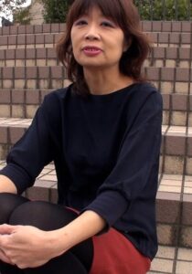大阪生まれのチャキチャキ熟女が久々のSEXに心躍らせAV出演!AV男優相手に本気の快楽生中出しSEX