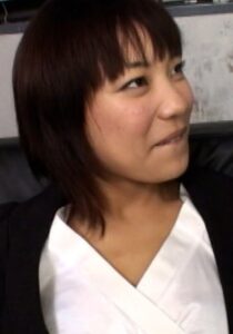 街行くOLさんを取材と偽りスタジオに○れ込みエロ要望になし崩し的にハメ撮りSEX!オフィスレディーは性欲強めのやりたい盛り!