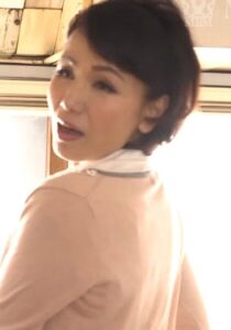 旦那の借金の返済を迫られ…火照ったカラダは旦那の帰りを待てずに借金取りの男に快楽堕ち!