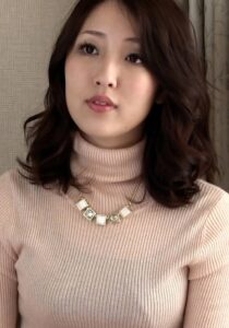 街行くおしゃれで綺麗な奥様をファッションアンケートと称してホテルに誘いそのまま嵌め撮りSEX!