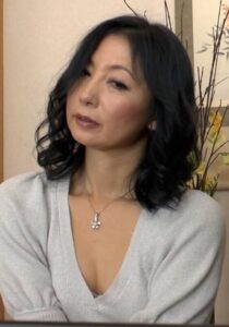 熟女姉妹の夫婦交換!妻の妹と…変態淫乱SEX!
